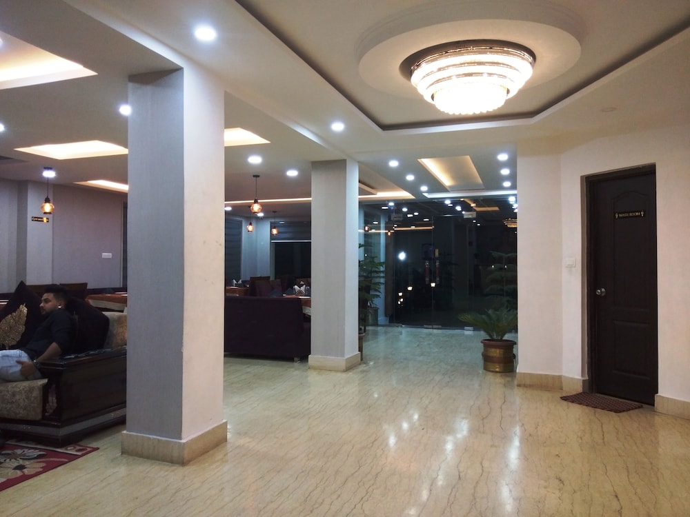 Hotel AK Continental — Dharamsala — photo 2