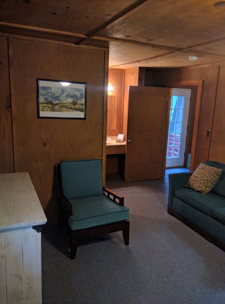 Sugar Creek Retreat - photo 16