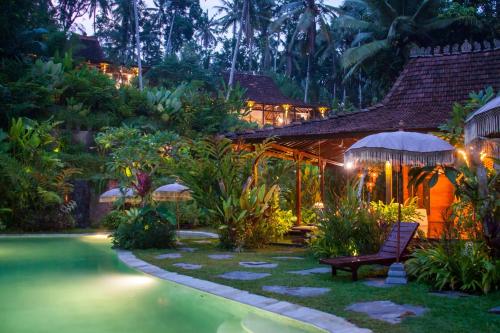 Villa Mahadevi 2 Ubud Jungle Retreat Joglo — 4-Star Luxury Hotel in Ubud, Indonesia