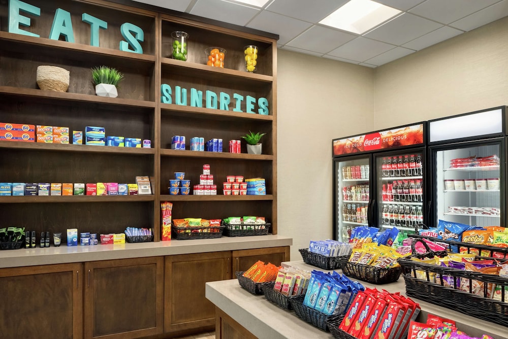 Embassy Suites by Hilton Atlanta Alpharetta - photo 30