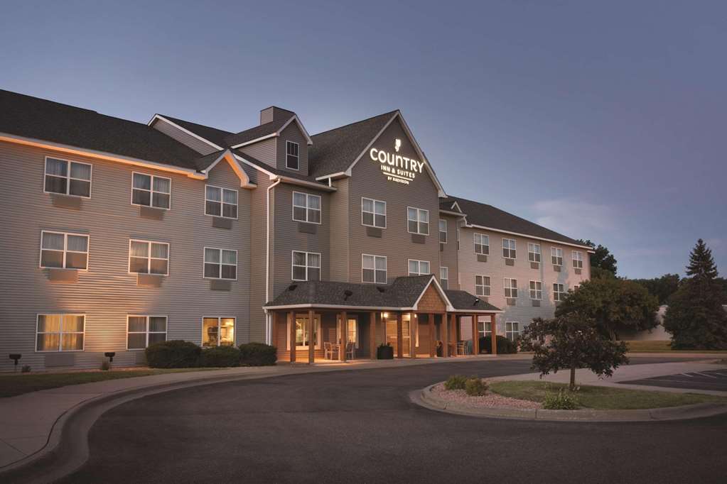 Country Inn & Suites by Radisson Brooklyn Park Brooklyn Center MN — hotel in Brooklyn Center