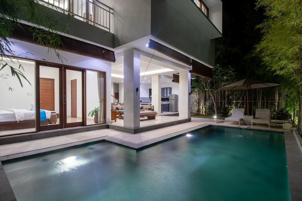 Sayang Sanur Villa IV — 4-Star Luxury Hotel in Denpasar, Indonesia