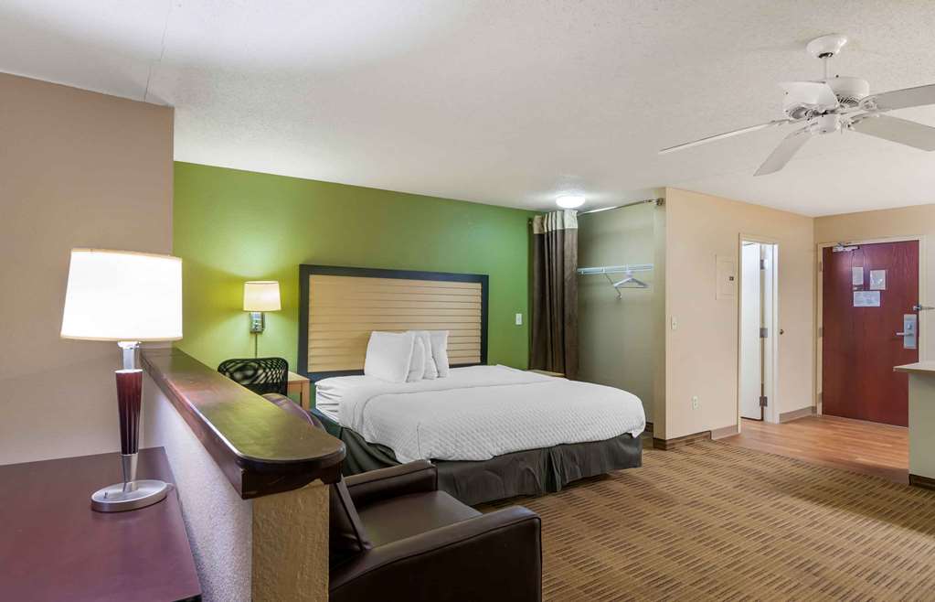 Extended Stay America Suites Kansas City Overland Park Quivi - photo 26