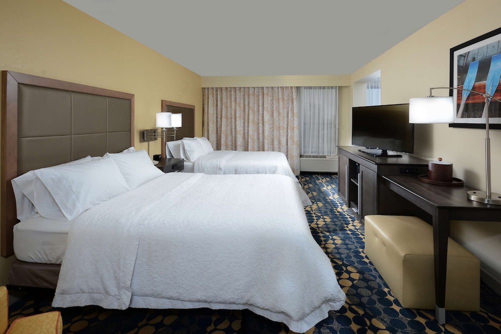 Hampton Inn Roxboro - photo 17