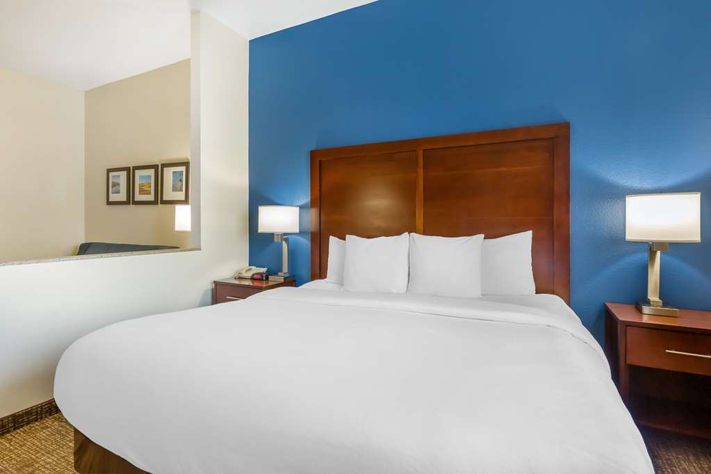 Comfort Inn & Suites Yuma I 8 - photo 23