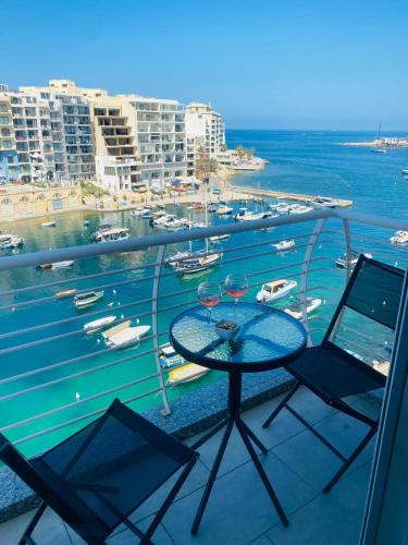 Spinola Shoreline Homestay St Julians — 4-Star Luxury Hotel in San Giljan, Malta