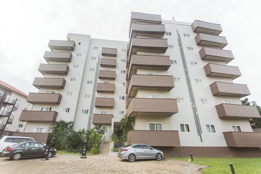 Accra Luxury Apartments at Clifton Place — 4-Star Luxury Hotel in Accra, Ghana