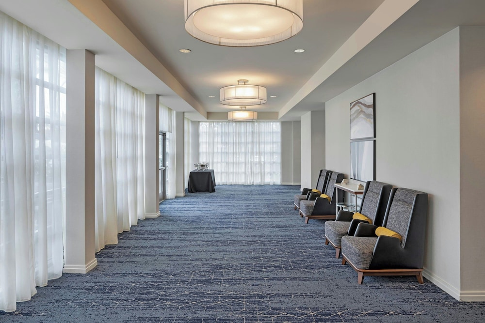 Courtyard by Marriott Long Beach Airport - photo 7