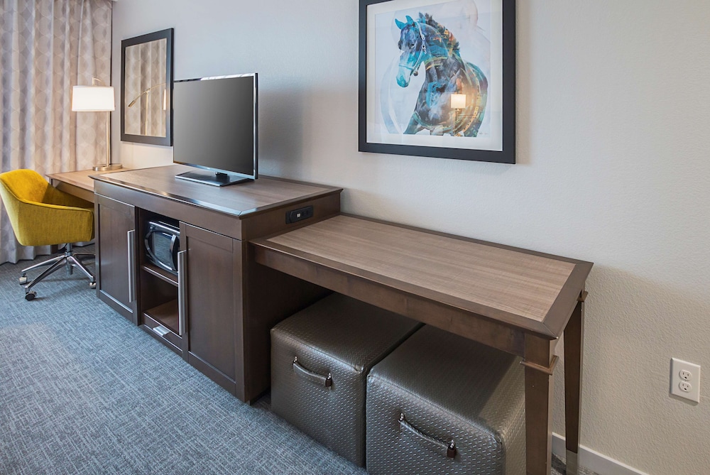 Hampton Inn & Suites Colleyville DFW Airport West - photo 12