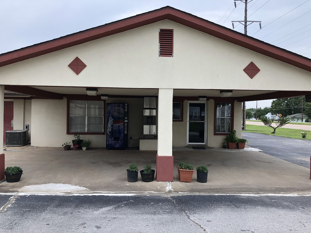 Rexdale Inn - photo 30