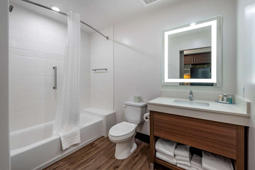 MainStay Suites Colorado Springs East Medical Center Area - photo 11