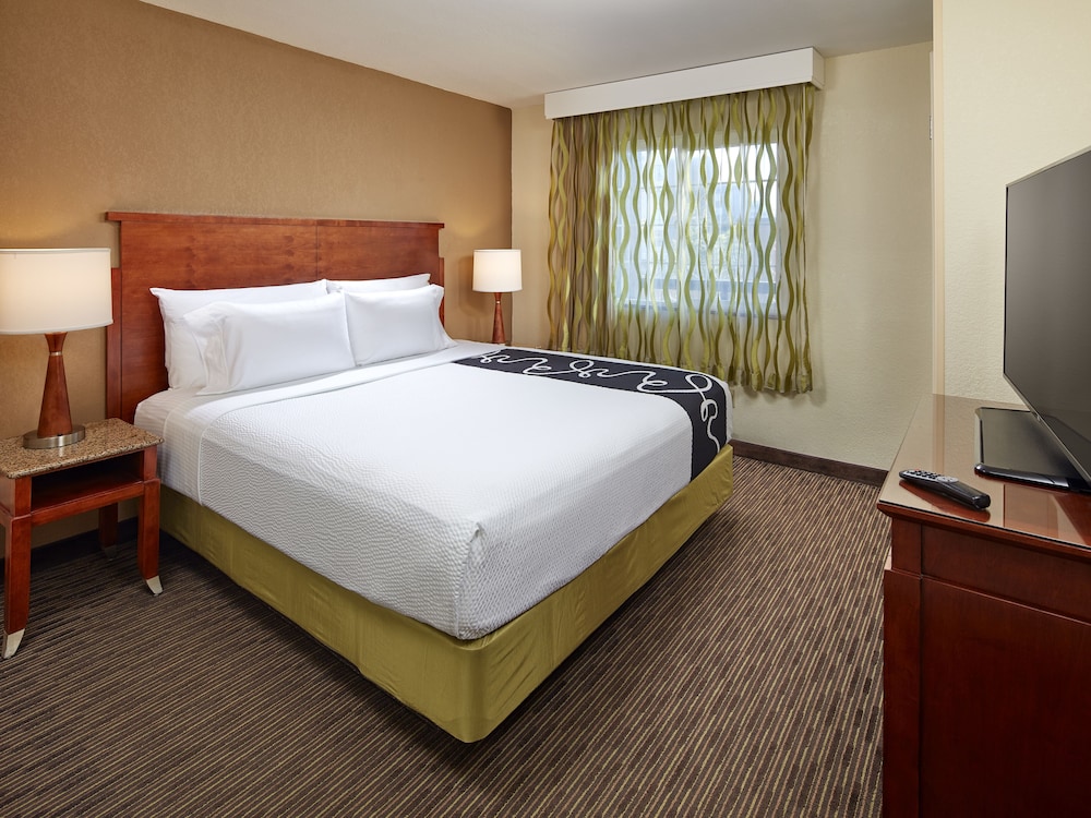 Mission View Inn & Suites San Diego Sea World Zoo - photo 5