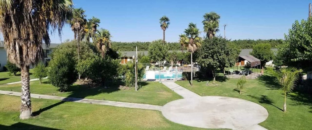 99 Palms Inn & Suites - photo 58