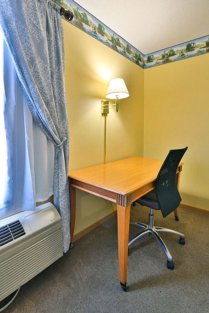 Amerivu Inn And Suites New Richmond - photo 34