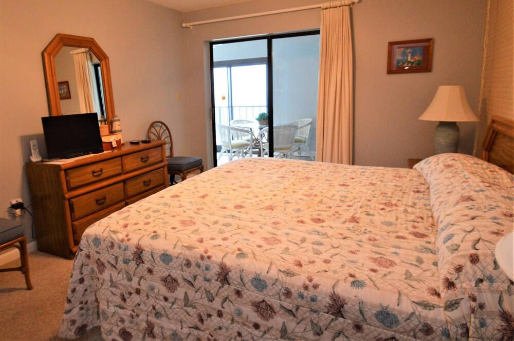 Gulf Tower by Bender Vacation Rentals - photo 6