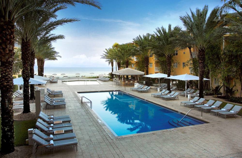 Edgewater Beach Hotel - photo 32