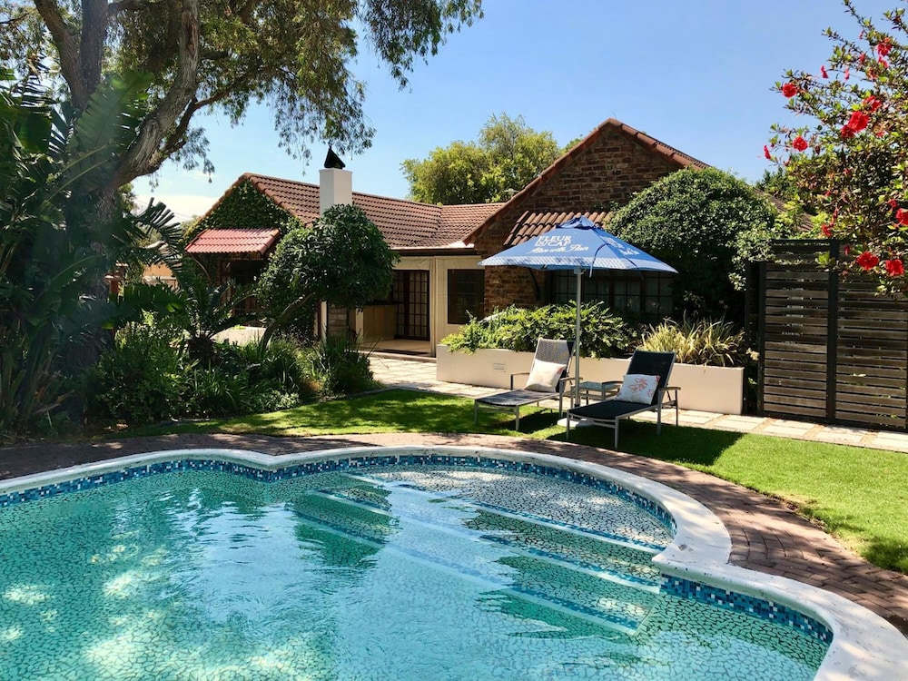 Gardenview Guest House — 4-Star Luxury Hotel in Port Elizabeth, South Africa