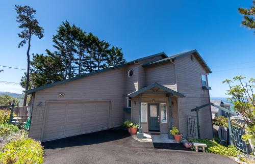Seaview Serenity Monthly Tesla Charger in Cambria, United States