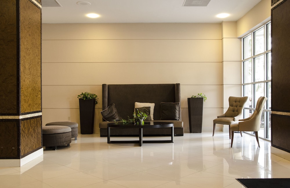Sunny Isles Suites - photo 3