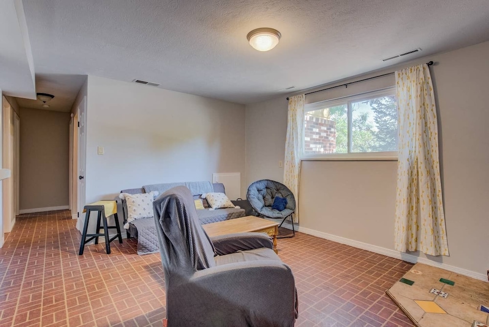 4BR Dog friendly Minutes to Garden of the Gods - photo 25