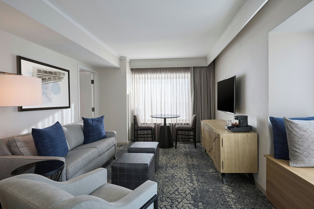 Sheraton Grand Sacramento Hotel - photo 24