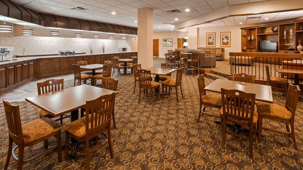 Best Western Crossroads Of The Bluffs - photo 24