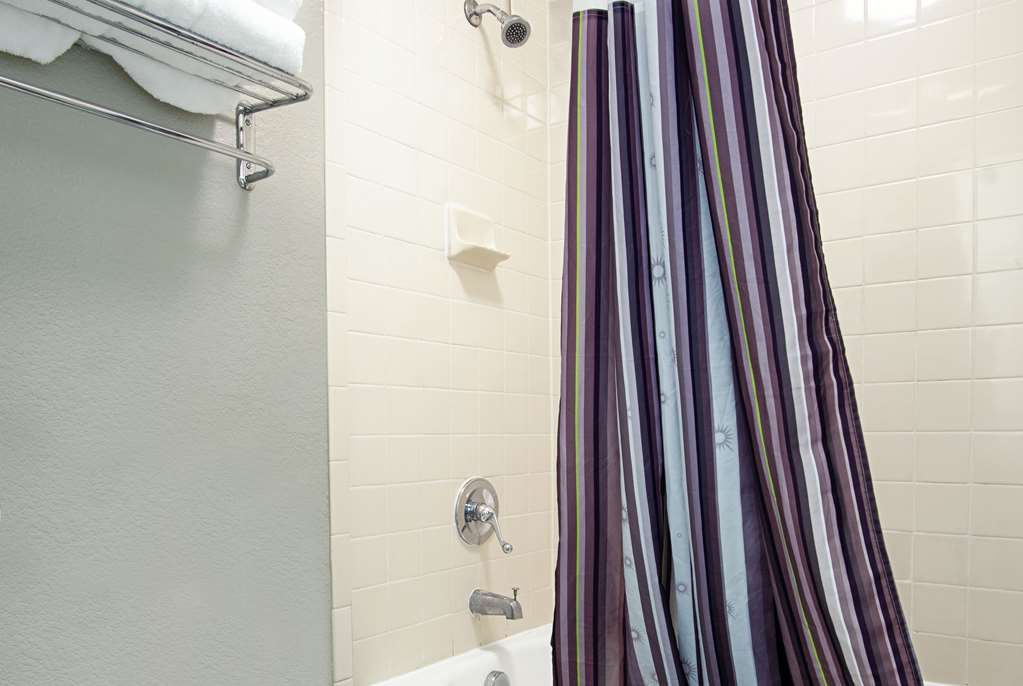 La Quinta Inn by Wyndham West Palm Beach Florida Turnpike - photo 26