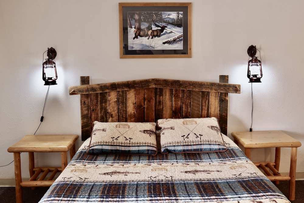 Rocky Mountain Lodge - photo 21