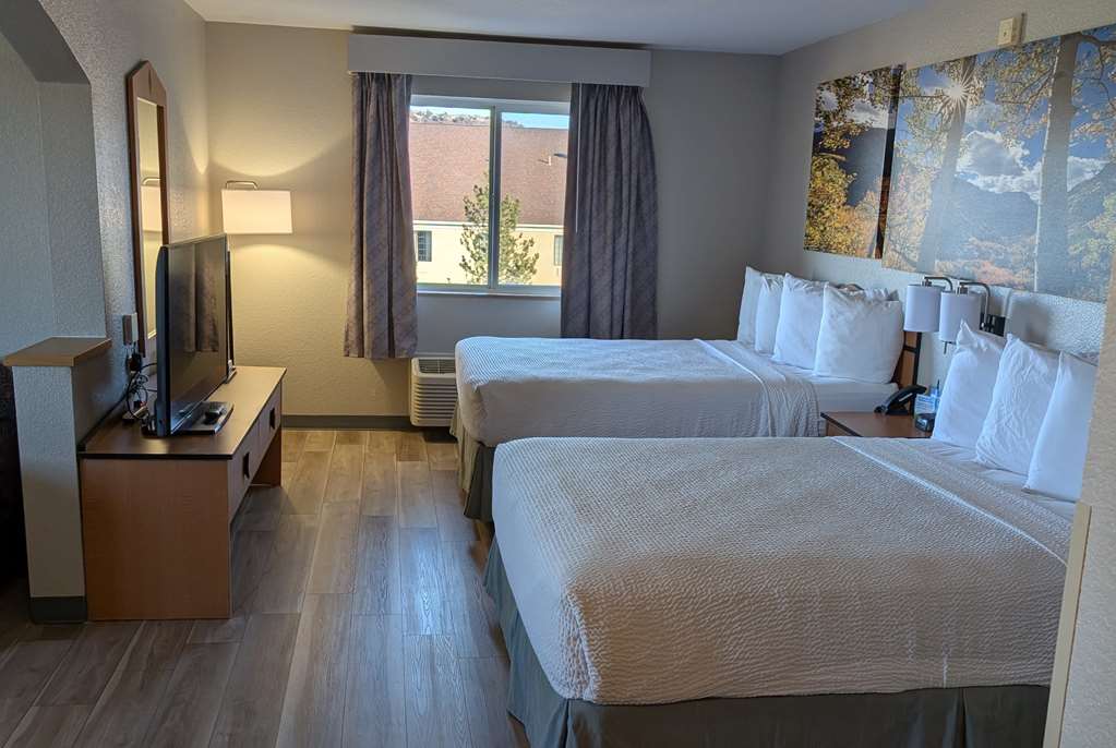 Days Inn & Suites by Wyndham Castle Rock - photo 24