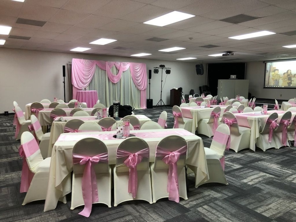 Howard Johnson by Wyndham Winter Haven FL - photo 6