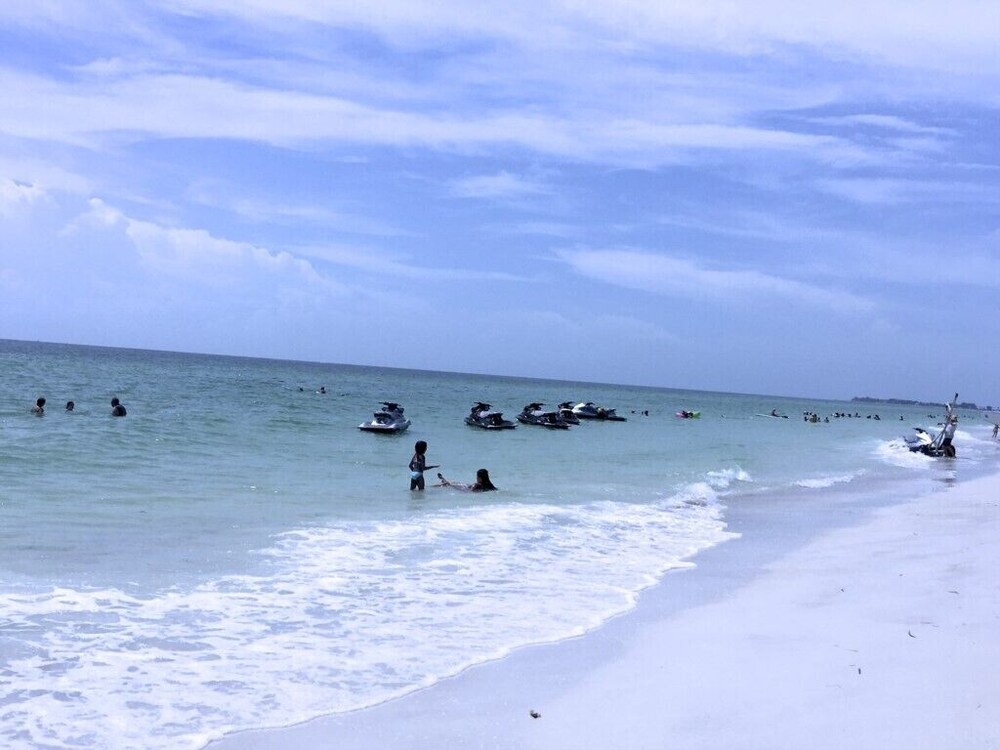 The Anna Maria Island Beach Paradise 5 - photo 7