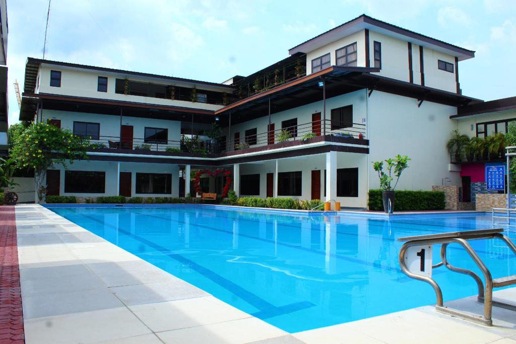 MaClare Resort - carbon neutral hotel in Imus
