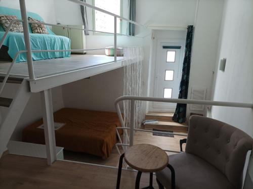 Grand Studio Duplex in Bourges, France