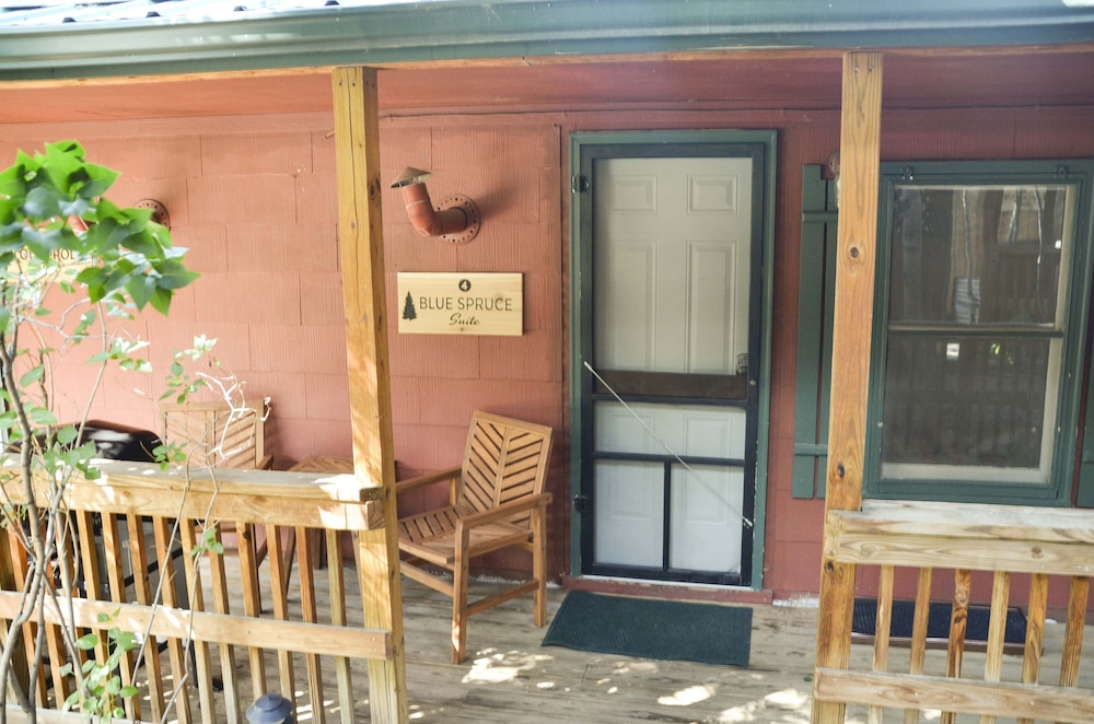 The Woolly Bugger Inn - photo 38