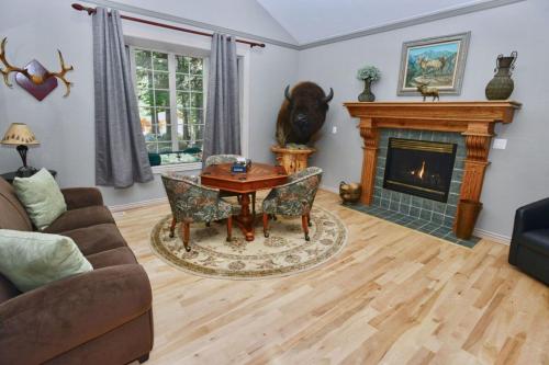 Spring Mountain Manor by Casago McCall Donerightmanagement - photo 20
