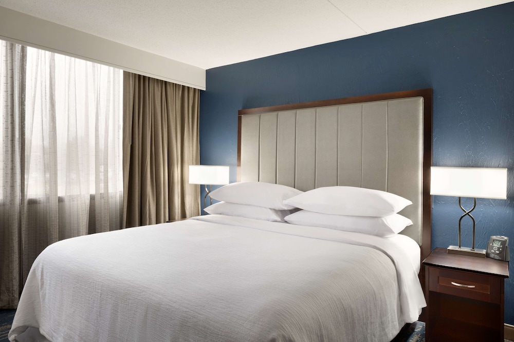 Embassy Suites by Hilton Columbus - photo 14