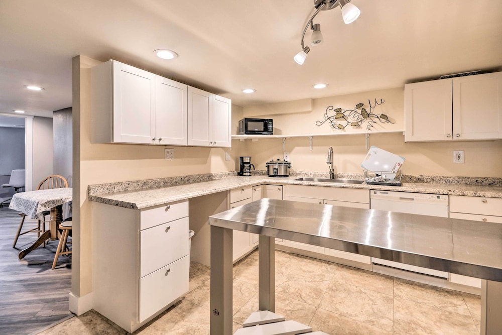 Renovated Apartment about 7 Mi to Dtwn Billings — 4-Star Luxury Hotel in Billings, United States