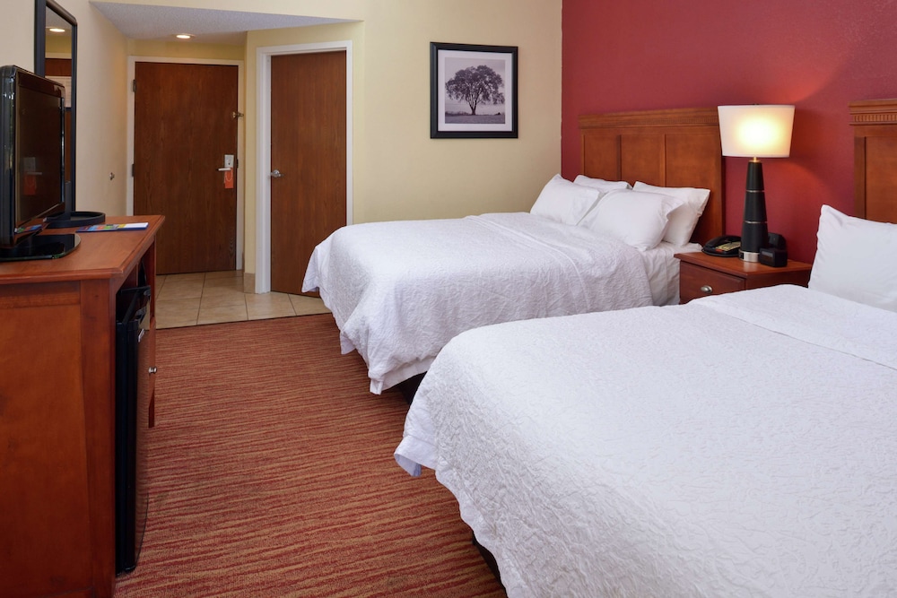 Hampton Inn Columbus East - photo 19