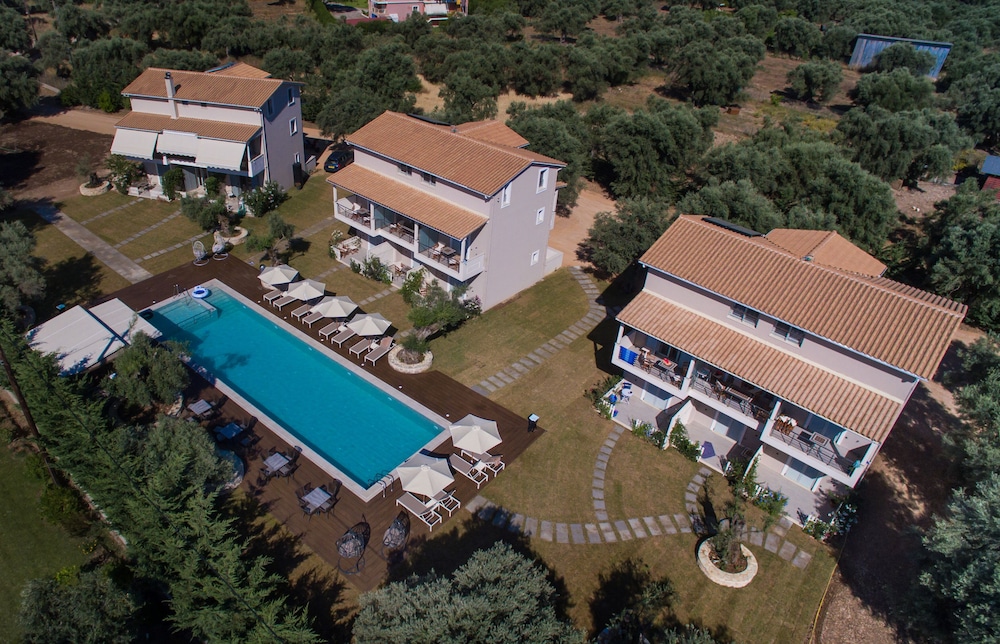Summer Dream - carbon neutral hotel in Lefkada