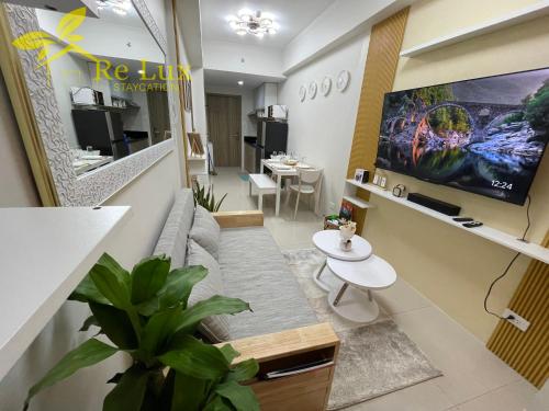Re Lux Staycation Near Naia — 4-Star Luxury Hotel in Manila, Philippines