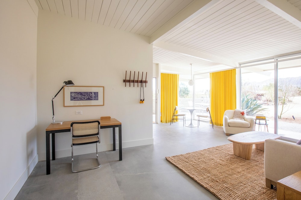 The Bungalows by Homestead Modern at The Joshua Tree Retreat Center - photo 37