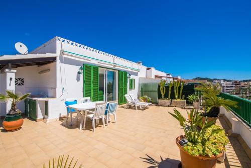 Ideal Property Mallorca Maria — 4-Star Luxury Hotel in Alcudia, Spain