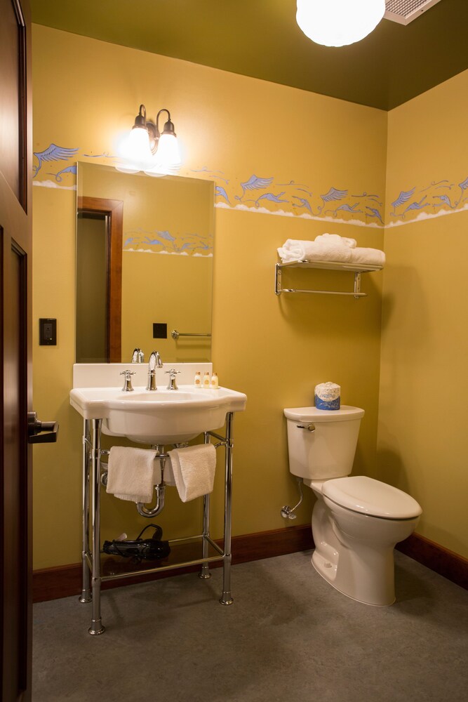 McMenamins Anderson School - photo 14