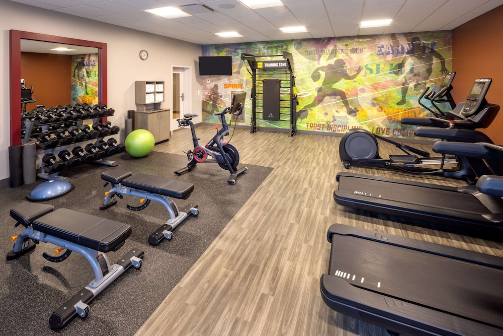 Hampton Inn Pullman - photo 25