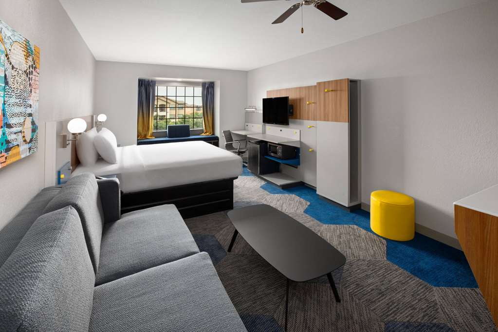 Microtel Inn & Suites by Wyndham Buda Austin South - photo 22