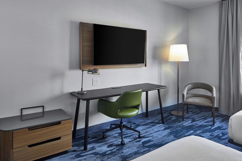 Fairfield by Marriott Inn & Suites Cornelia - photo 16