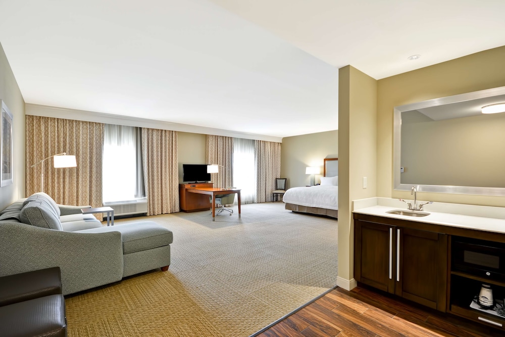 Hampton Inn & Suites Charleston Airport - photo 18