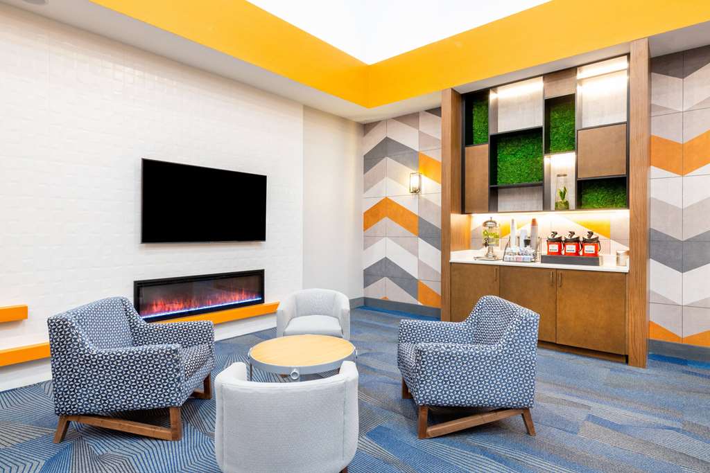 La Quinta Inn & Suites by Wyndham St. George - photo 37