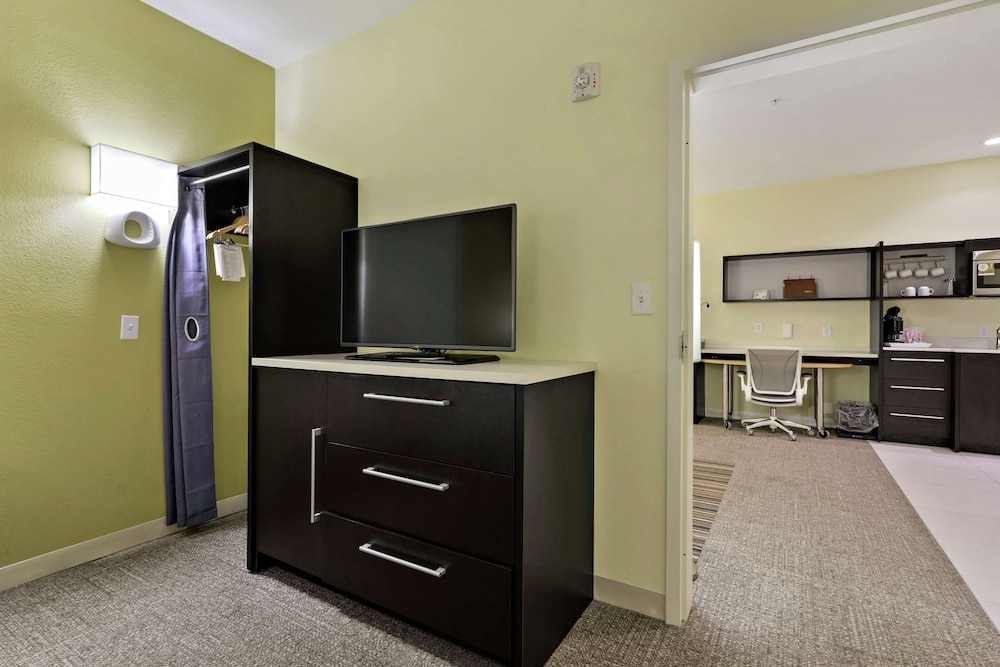 Home2 Suites by Hilton Gulfport I 10 - photo 12