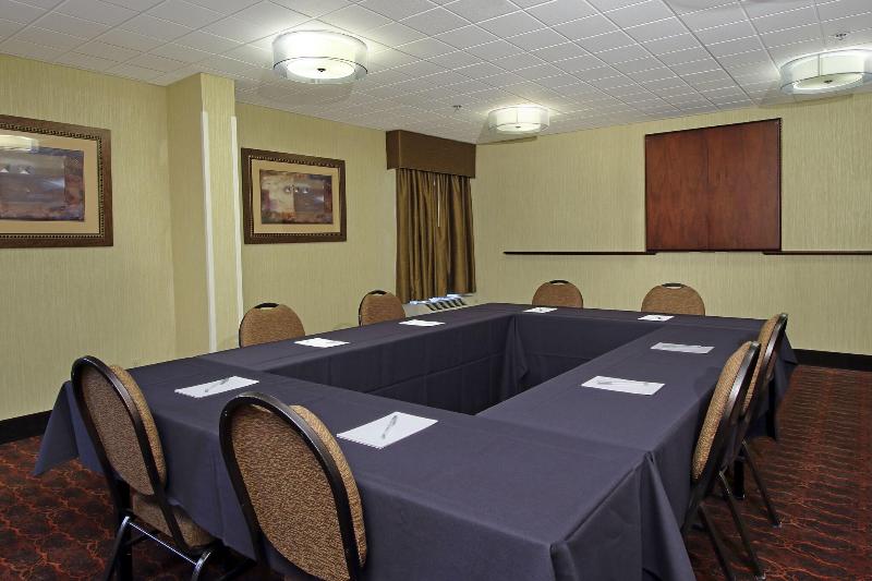 Hampton Inn Columbus Airport - photo 158